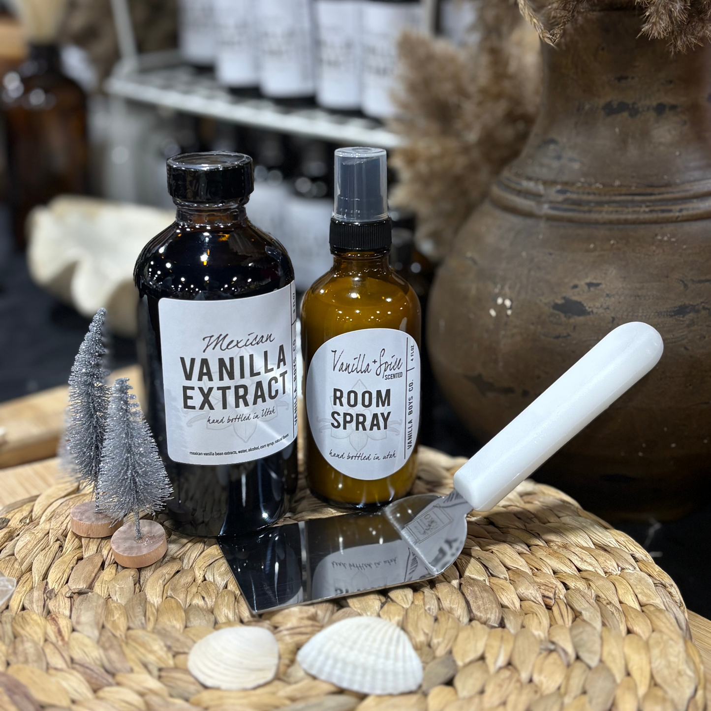 8oz Pure Mexican Vanilla + Vanilla & Spice Room Spray + Gygi Brownie Spatula